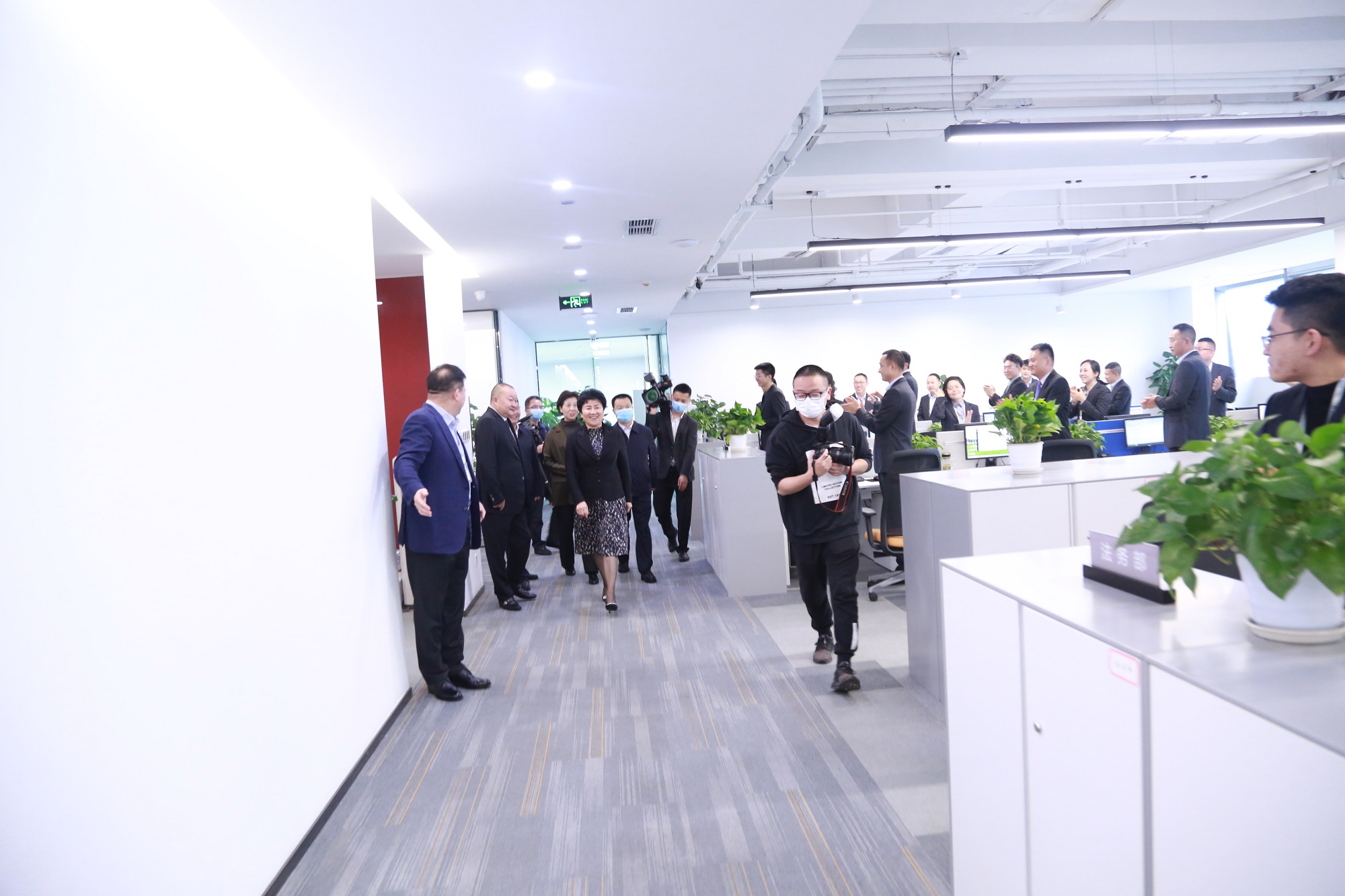 省人大常委會副主任、達(dá)州市委書記包惠蒞臨公司視察指導(dǎo)